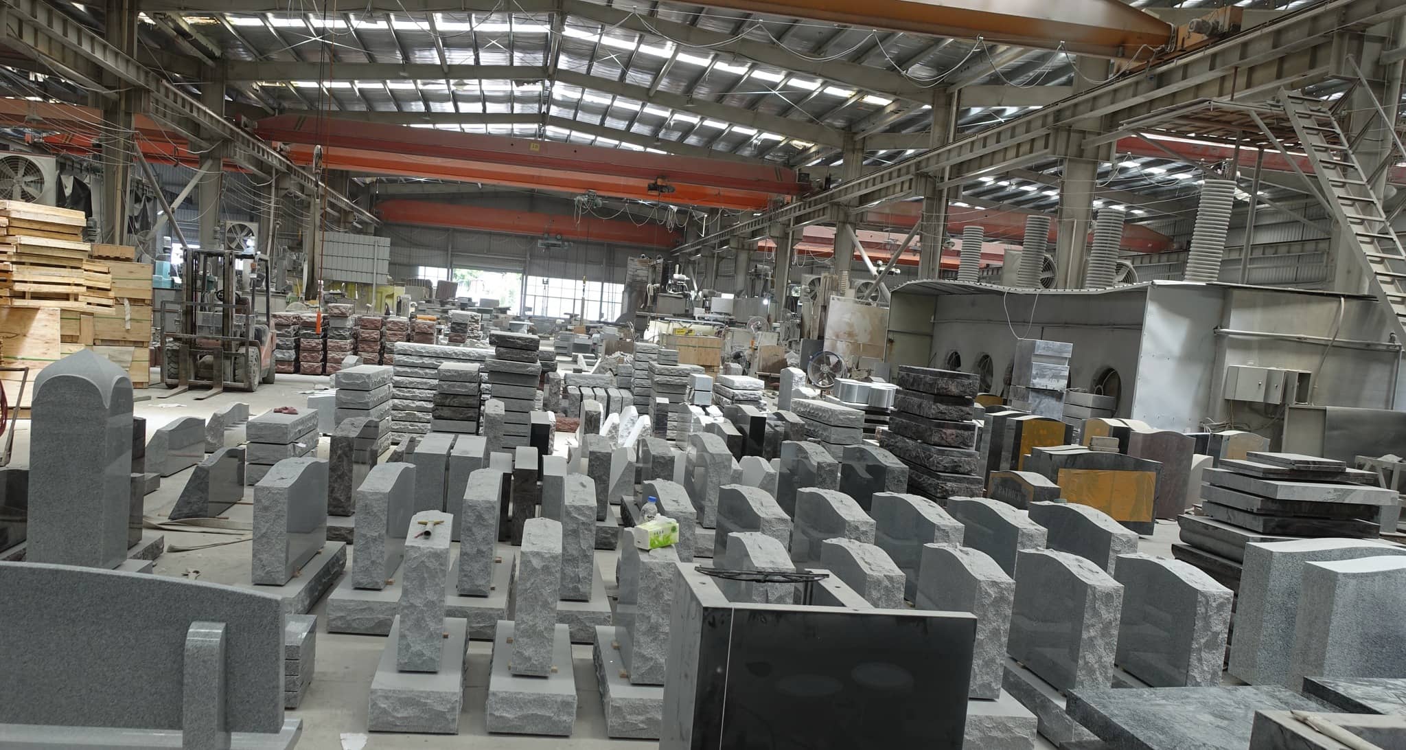 Installation Order And Placement Of Stone Headstones