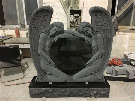 Burial Marker Manufacturer with a Commitment to Excellence