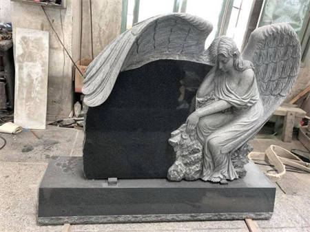 The Role of Skilled Artisans in Granite Headstone Production