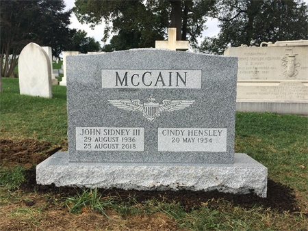Gravestone Manufacturer with Advanced Technology