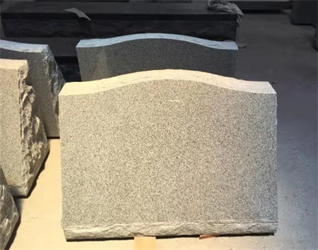 Custom Black Granite Tombstone Supplier for European Importers Custom Black Granite Tombstone Supplier for European Importers